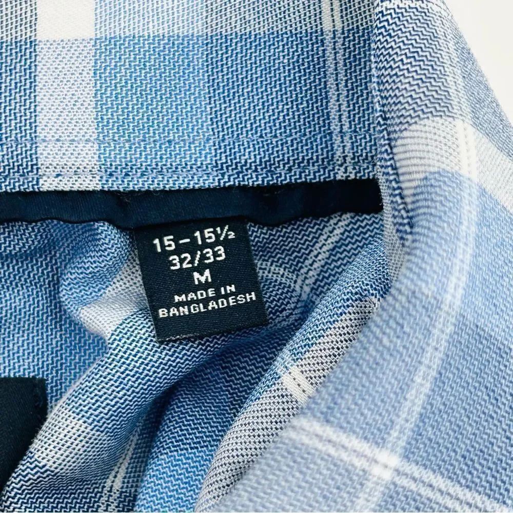 Tommy Hilfiger blue plaid all season stretch dress shirt size medium - Picture 6 of 7